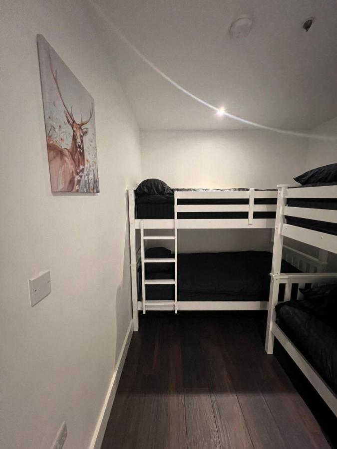 Spacious Sleep 7 Flat 20 Mins Central London Bp65 מראה חיצוני תמונה